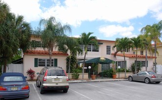 2724 NE 14th St in Fort Lauderdale, FL - Building Photo