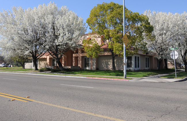 4291 N Millbrook Ave in Fresno, CA - Building Photo - Building Photo