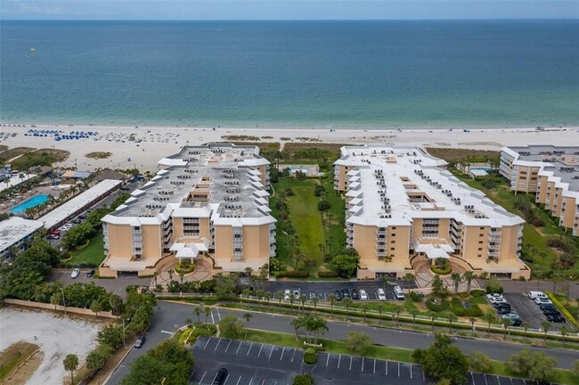 6500 Sunset Way in St Pete Beach, FL - Building Photo - Building Photo