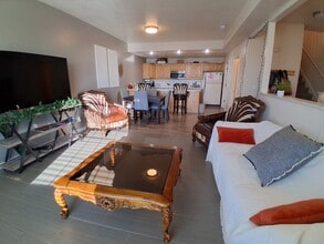 609 N Seven Peaks Blvd in Provo, UT - Building Photo - Building Photo