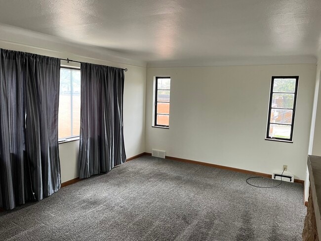 6601 Pearl Rd, Unit second floor