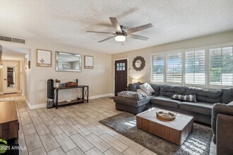 8143 E Mulberry St in Scottsdale, AZ - Building Photo - Building Photo