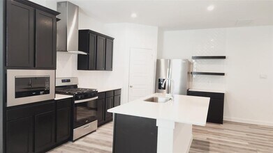 3217 Creston Gate Dr in Houston, TX - Building Photo - Building Photo