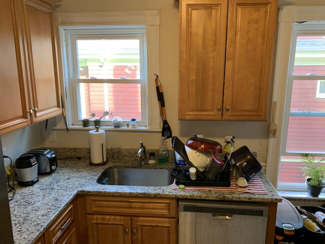 1081 Broadway, Unit 2