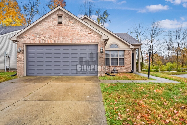 5231 Pin Oak Dr in Indianapolis, IN - Building Photo - Building Photo