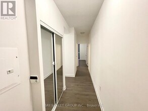 75-775 Oneida Crescent in Richmond Hill, ON - Building Photo - Building Photo