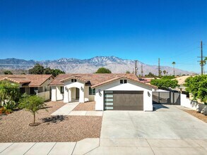 33059 Rancho Vista Dr in Cathedral City, CA - Building Photo - Building Photo