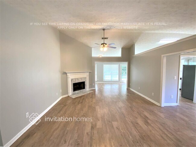 5842 Sycamore Ridge Dr in Sugar Hill, GA - Foto de edificio - Building Photo