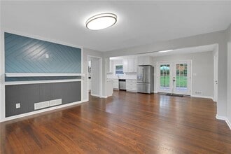 2710 Dresden Dr in Chamblee, GA - Building Photo - Building Photo