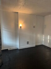 1206 Oakhurst Pl in Baltimore, MD - Foto de edificio - Building Photo