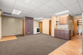 1 Woodland Ave in Kimberling City, MO - Foto de edificio - Building Photo