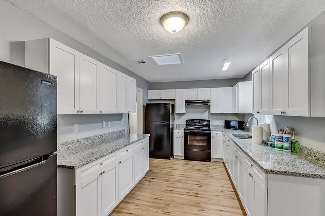 7129 Beth Ann Terrace in Jacksonville, FL - Building Photo - Building Photo