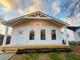 2605 Roanoke Ave in Chattanooga, TN - Building Photo