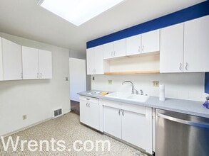 5907 N Braeburn Dr in Spokane, WA - Building Photo - Building Photo