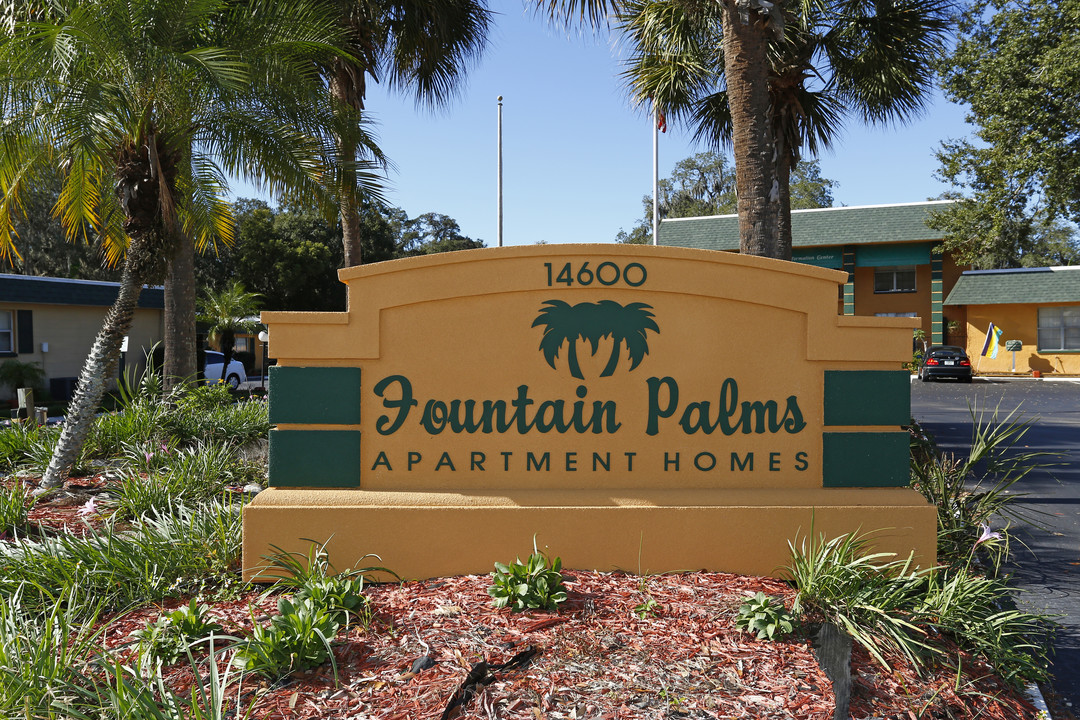 Fountain Palms in Tampa, FL - Foto de edificio