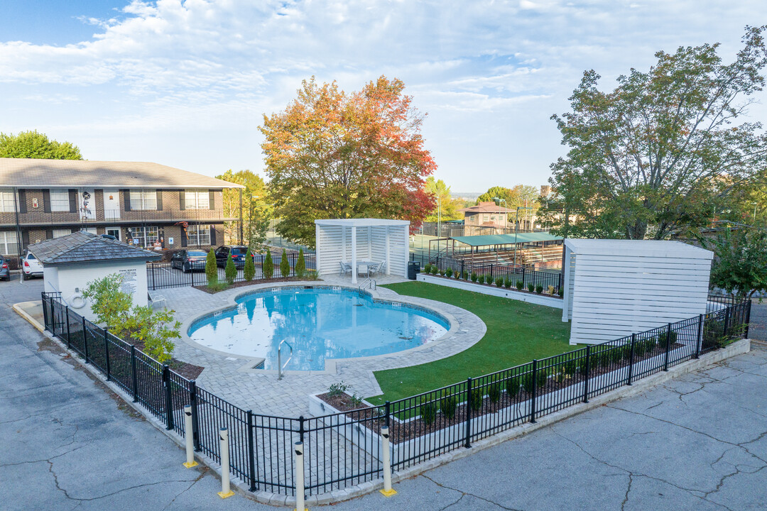 Cliff Terrace in Birmingham, AL - Building Photo