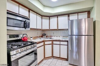 2400 NE 10th St in Pompano Beach, FL - Foto de edificio - Building Photo