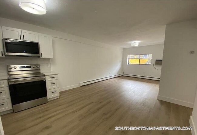 741 E 6th St, Unit 1