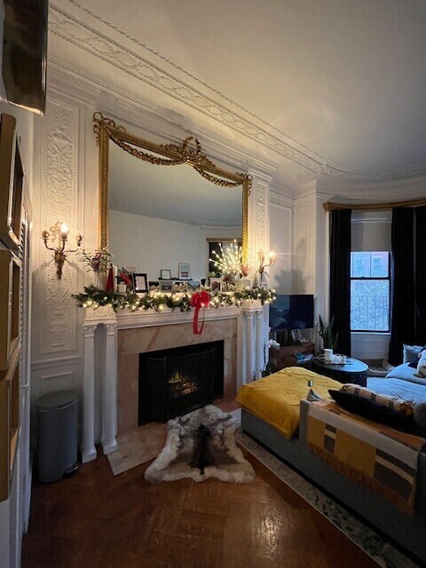 464 Beacon St, Unit 2F in Boston, MA - Foto de edificio - Building Photo