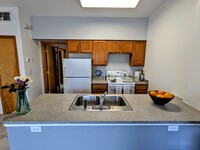 223 Cornell Dr SE, Unit C in Albuquerque, NM - Foto de edificio - Building Photo