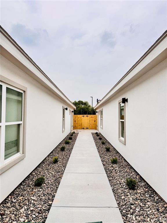 property at 740 N Alamo Rd