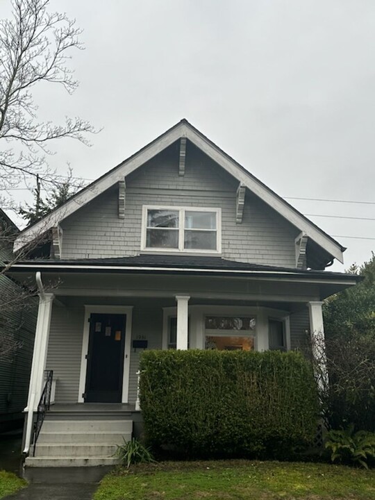 1931 S Sheridan Ave in Tacoma, WA - Building Photo