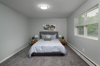 Cranston Hall Apartments in Wilmington, DE - Building Photo - Interior Photo