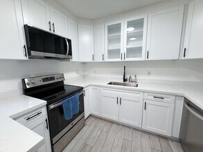 2823 Polk St in Hollywood, FL - Building Photo - Building Photo