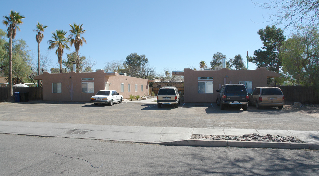 2806-2810 N Winstel Blvd in Tucson, AZ - Building Photo