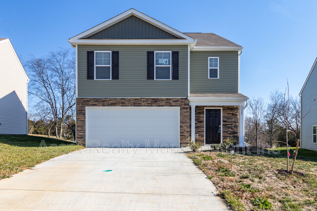 327 Everleigh Cir in Jefferson City, TN - Building Photo - Building Photo