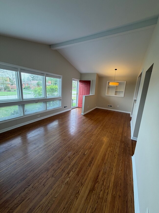 7408 Lorenzo Ln in Louisville, KY - Building Photo - Building Photo