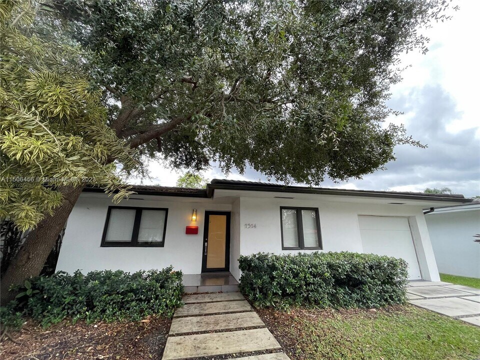 1514 Bird Rd in Coral Gables, FL - Building Photo