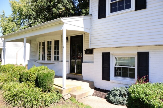 2415 Shellpot Dr in Wilmington, DE - Building Photo - Building Photo