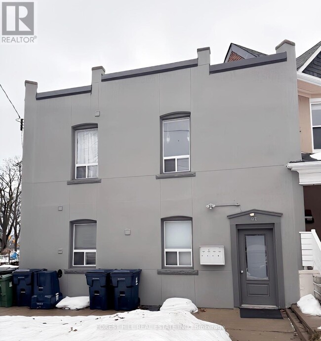 97-97 Connolly St