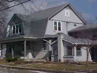 101 E Church St in West Unity, OH - Building Photo