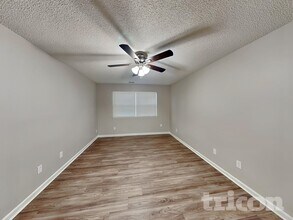 6000 Whitewater Dr in Charlotte, NC - Building Photo - Building Photo