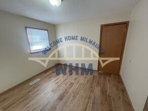 6578 N 73rd St in Milwaukee, WI - Building Photo - Building Photo