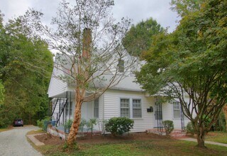 2839 Chapel Hill Rd in Durham, NC - Building Photo - Building Photo