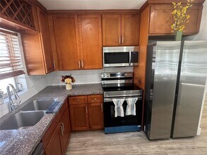 5209 NW 18th St in Lauderhill, FL - Building Photo - Building Photo