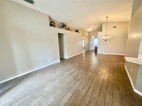 7724 Water Oak Ct in Kissimmee, FL - Building Photo - Building Photo