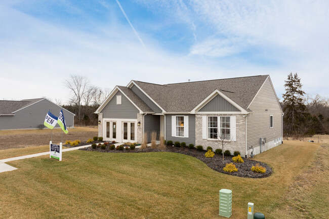 The Estates at Pinckney Ridge in Warrenton, MO - Building Photo - Building Photo