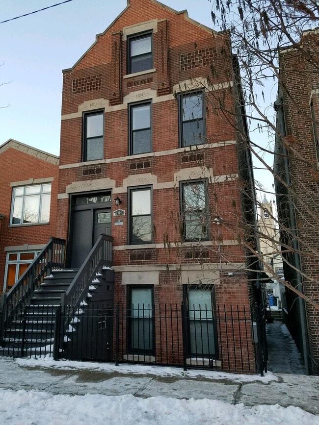 property at 2014 W McLean Ave