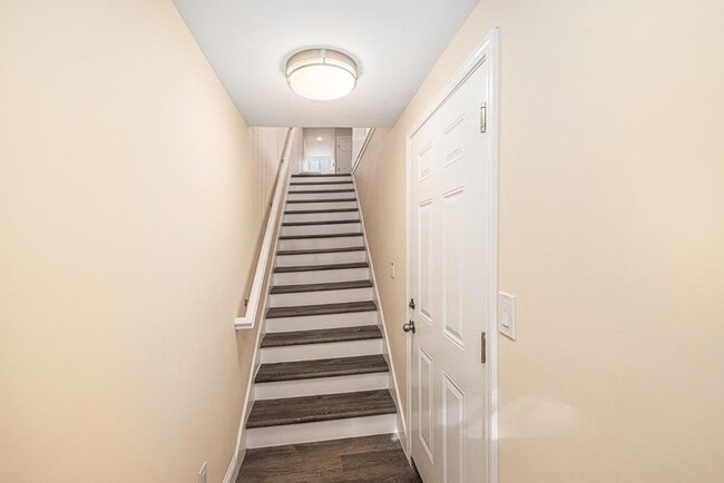 2531 Wallace St in Oakland, CA - Building Photo - Building Photo