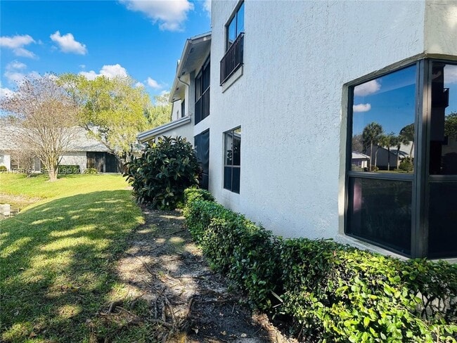 3815 NW 35th St, Unit 1540 in Coconut Creek, FL - Building Photo - Building Photo