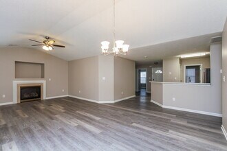 135 English Hills Dr in Mooresville, NC - Building Photo - Building Photo
