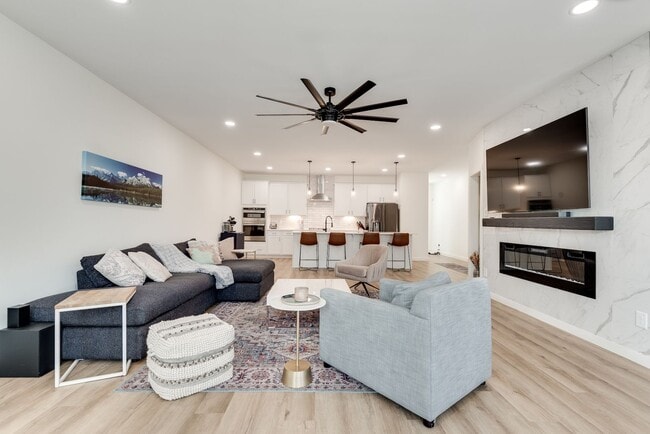 property at 1072 Travis Trce