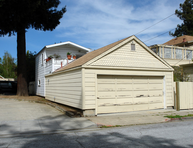 64 Mullen Ave in Los Gatos, CA - Building Photo - Building Photo