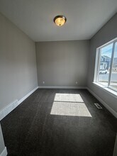 1373 E Bell Buoy Way in Eagle Mountain, UT - Building Photo - Building Photo