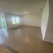 3432 Lounging Wren Ln in Bartow, FL - Building Photo - Building Photo