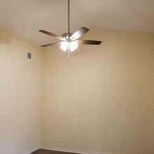 519 Ferguson St, Unit 3 in Taylor, TX - Building Photo - Building Photo